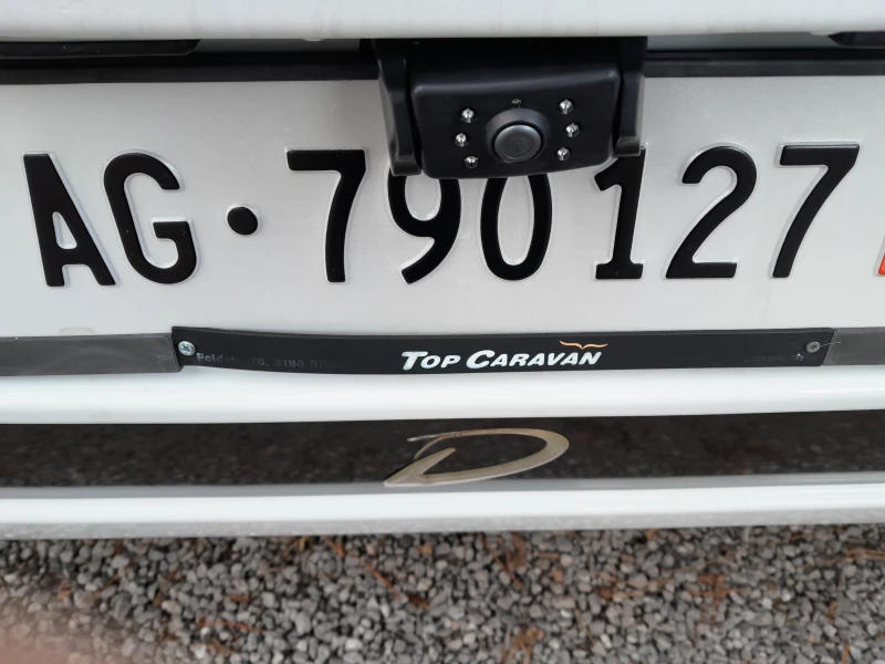 Каравана Dethleffs Nomad SNOW, снимка 7 - Каравани и кемпери - 52615474