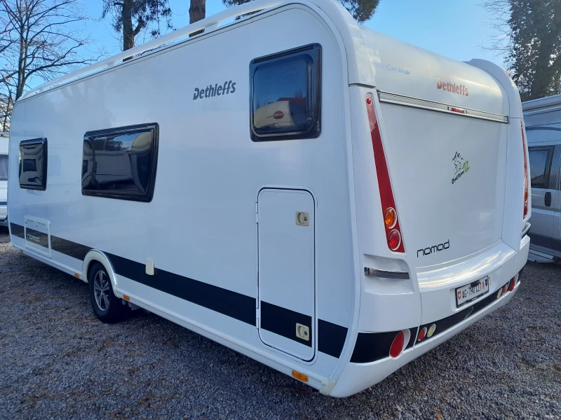 Каравана Dethleffs Nomad SNOW, снимка 3 - Каравани и кемпери - 52615474
