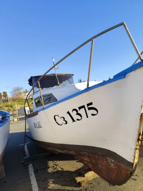 Моторна яхта Собствено производство