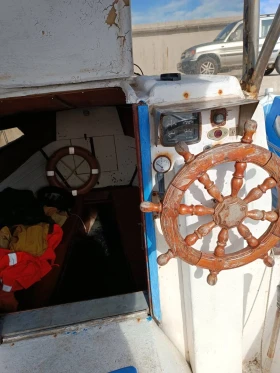 Моторна яхта Собствено производство, снимка 3 - Воден транспорт - 53063726