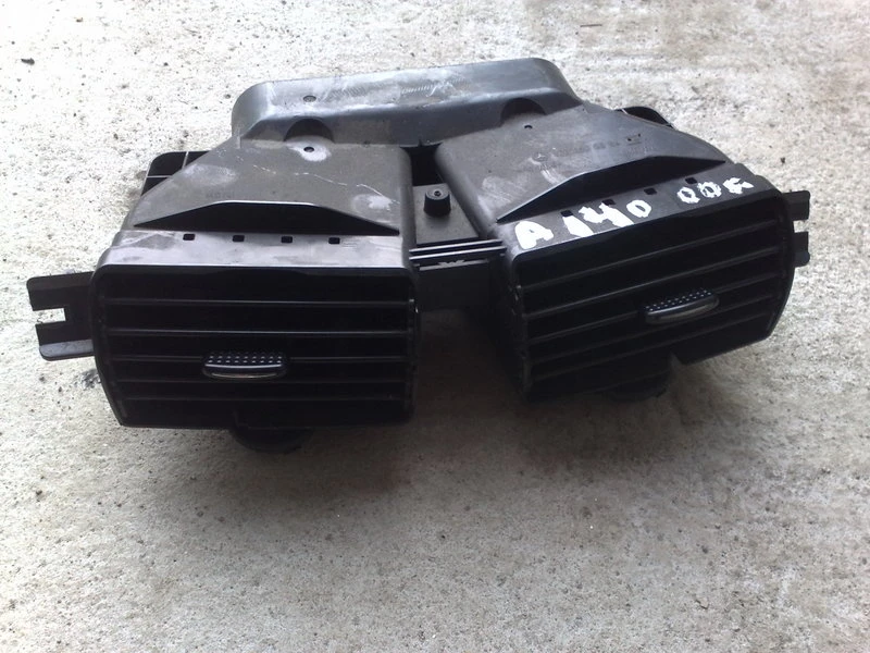 Централна духалка за Мерцедс А-класа