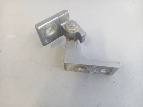 Панта врата предна лява горна Алфа Ромео 159 (м)