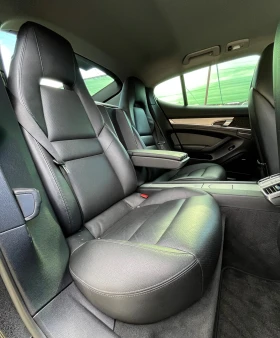 Porsche Panamera 3.6* PDK* CHRONO* BOSE* FULL* СОБСТВЕН ЛИЗИНГ, снимка 9