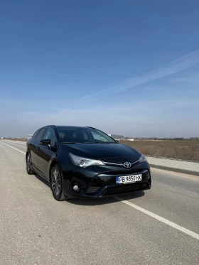 Toyota Avensis 1.8 Executive+ , снимка 1