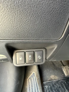 Toyota Avensis 1.8 Executive+ , снимка 12