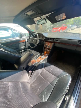 Mercedes-Benz 124 2.3, снимка 11
