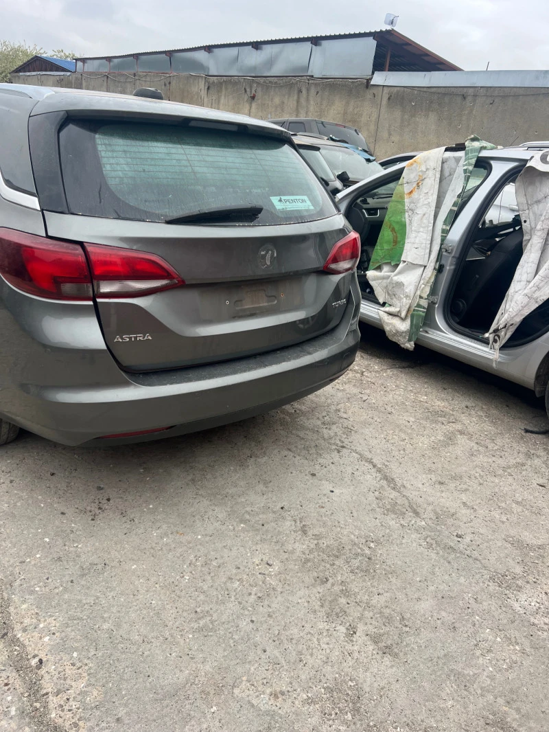 Opel Astra 1.4 Т auto, снимка 3 - Автомобили и джипове - 43091855