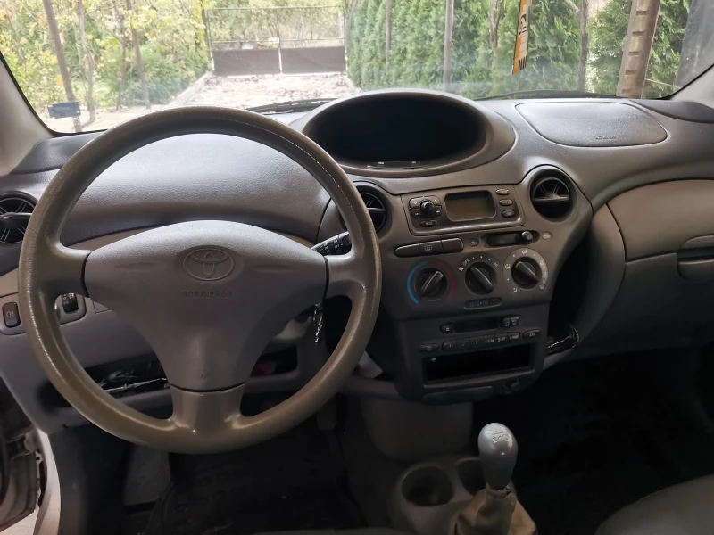 Toyota Yaris, снимка 6 - Автомобили и джипове - 47474578