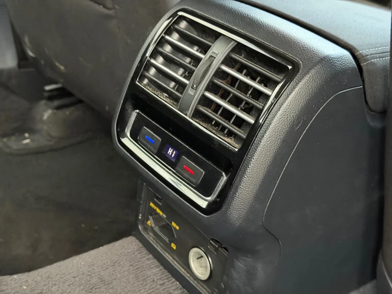 VW Passat 2.0TDI* DSG* Масаж, снимка 10 - Автомобили и джипове - 52001794