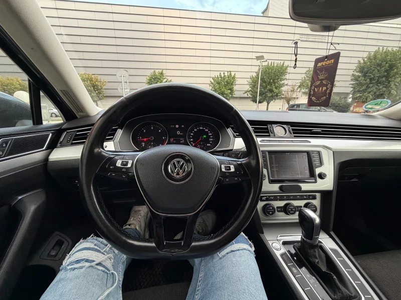 VW Passat 2.0TDI* DSG* Масаж, снимка 13 - Автомобили и джипове - 52001794