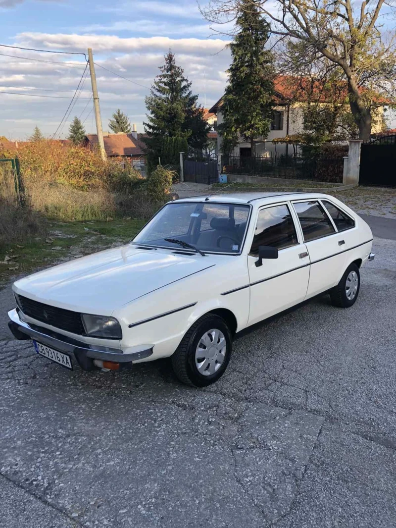 Renault 20, снимка 2 - Автомобили и джипове - 52596876