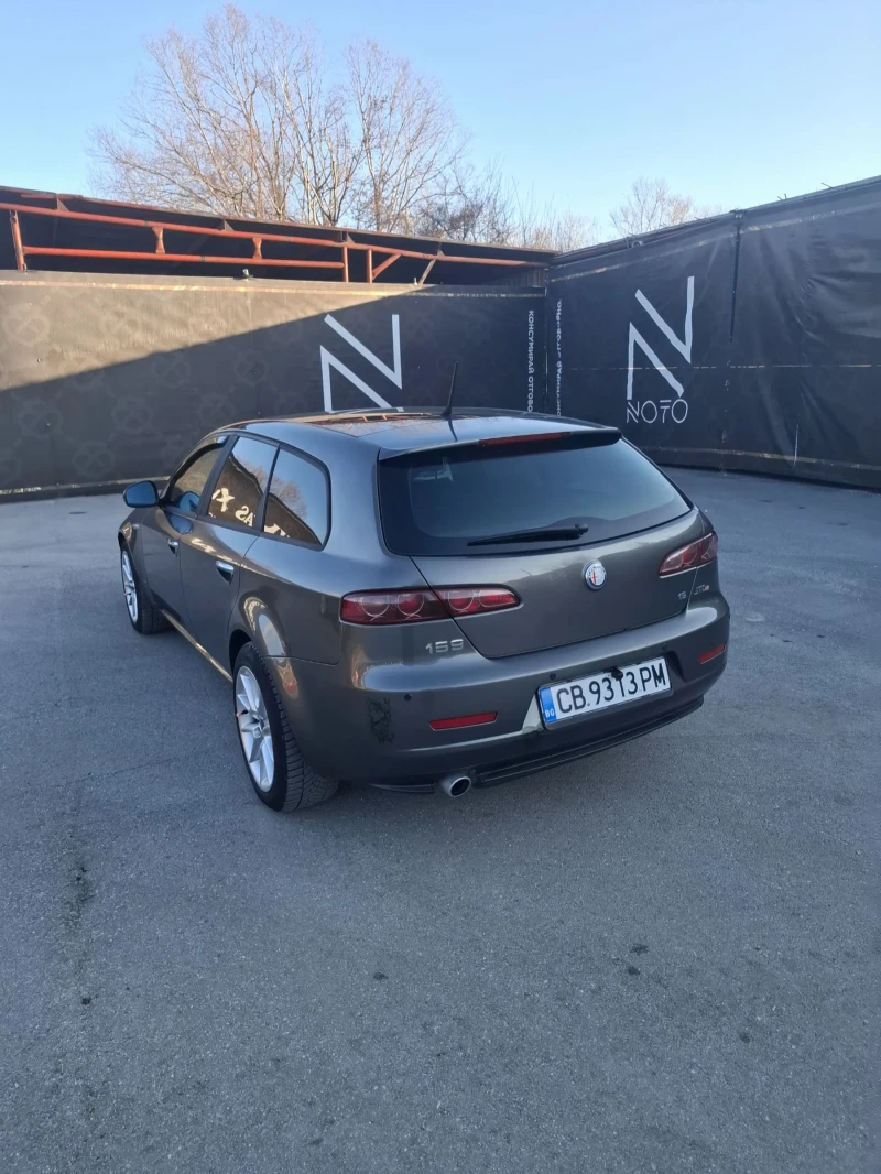 Alfa Romeo 159 sportwagon 1.9JTD 150к.с АВТОМАТИК , снимка 6 - Автомобили и джипове - 52774065