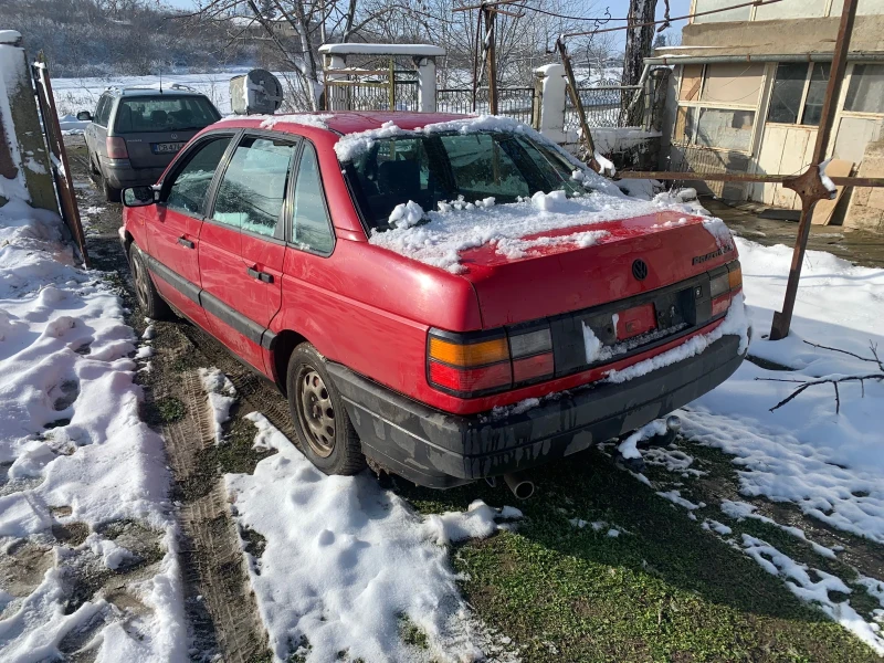 VW Passat, снимка 6 - Автомобили и джипове - 52909571