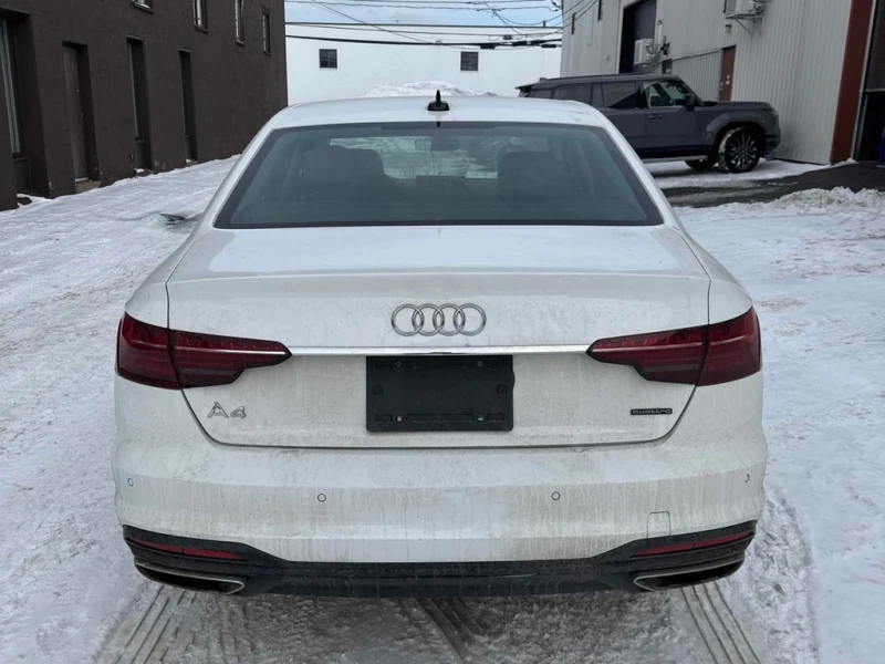 Audi A4 * Komfort * CARFAX * БЕЗ ПЪРВОНАЧАЛНА ВНОСКА, снимка 4 - Автомобили и джипове - 53157618