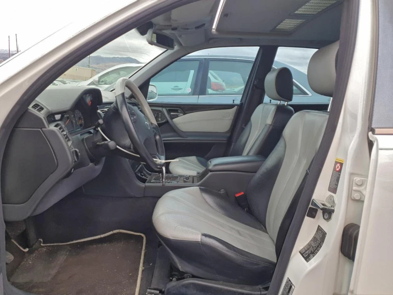 Mercedes-Benz E 55 AMG, снимка 9 - Автомобили и джипове - 53447707