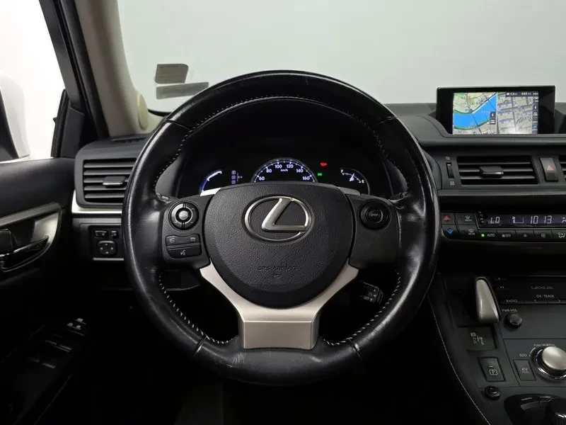 Lexus CT 200h Supreme ZWA10, снимка 4 - Автомобили и джипове - 55537182