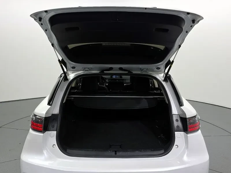 Lexus CT 200h Supreme ZWA10, снимка 12 - Автомобили и джипове - 55537182