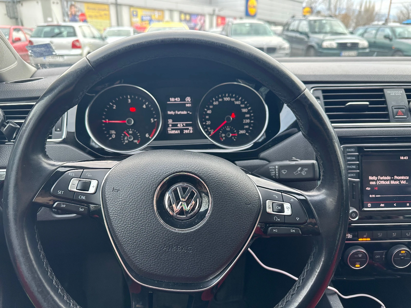 VW Jetta Highline 2.0 TDI - изображение 3