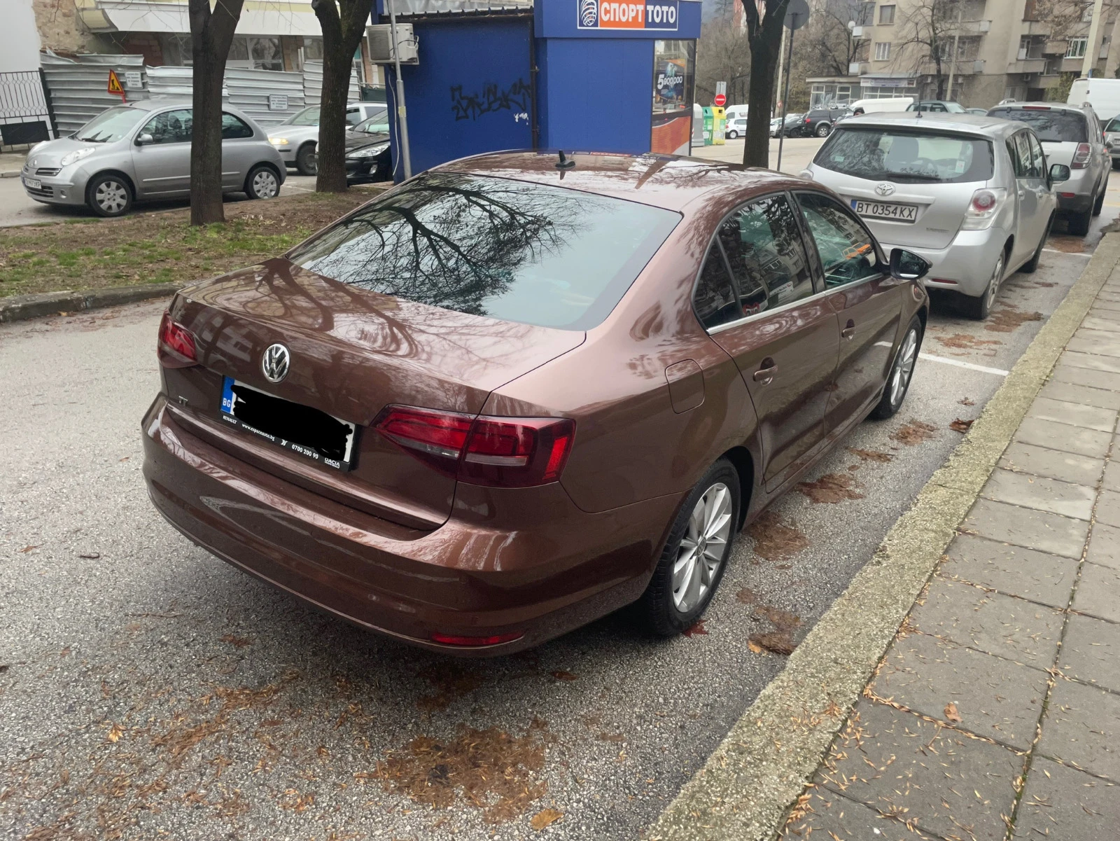 VW Jetta Highline 2.0 TDI - изображение 7