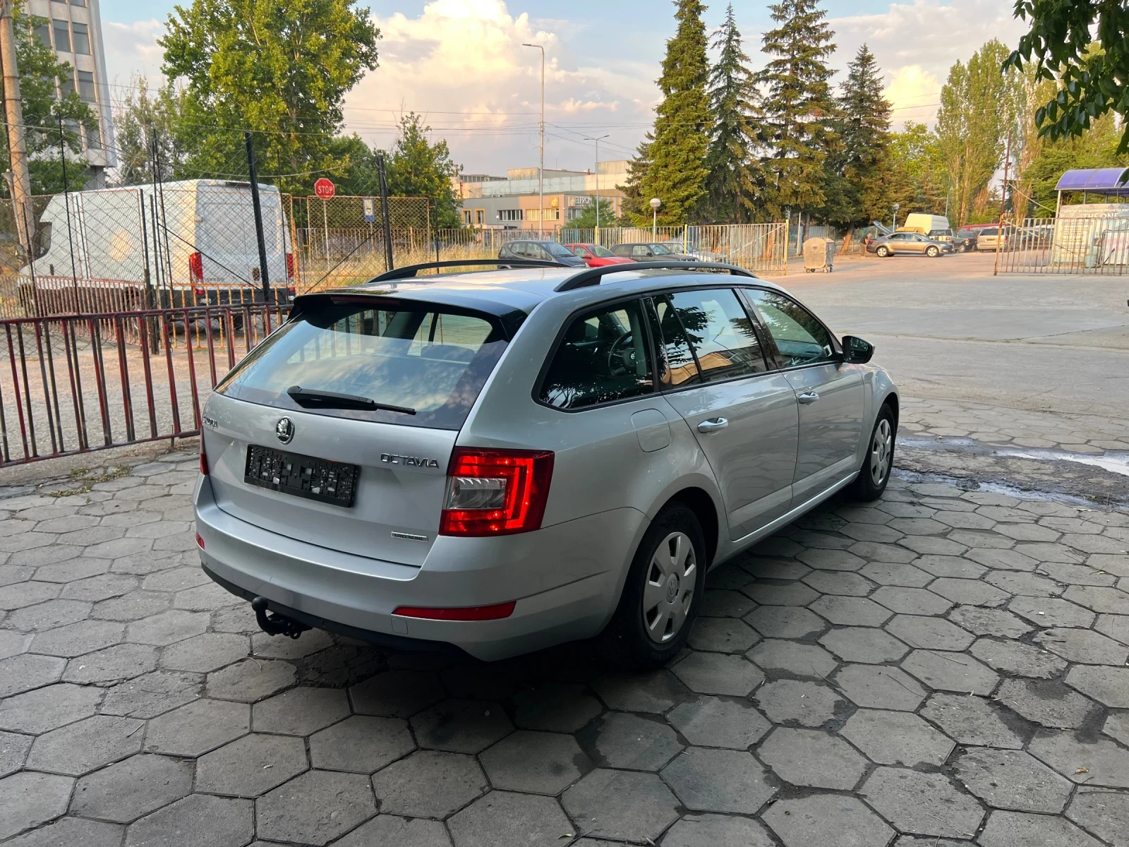 Skoda Octavia 1.6TDI 110kc. - изображение 4