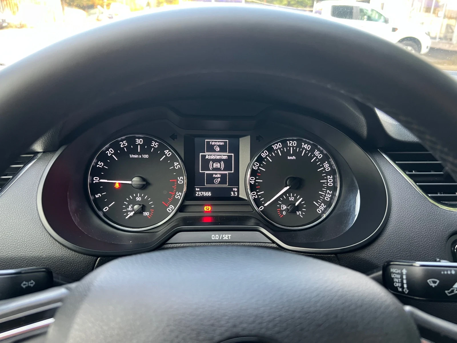 Skoda Octavia 1.6TDI 110kc. | Mobile.bg — изображение 11