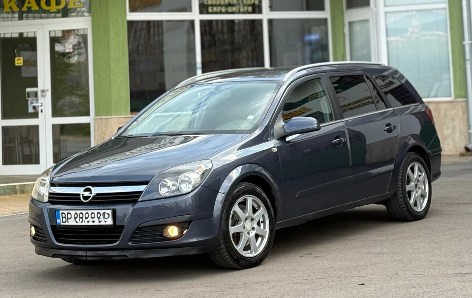 Opel Astra 1.9CDTi 120к.с * Климатроник* * COSMO*  - изображение 3