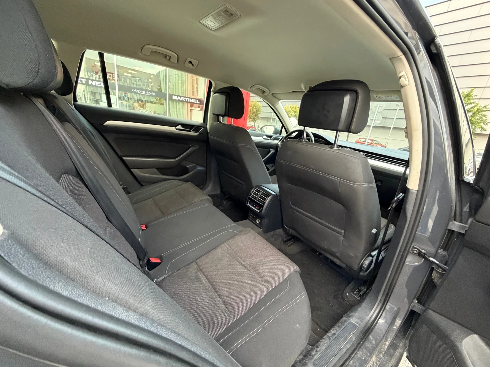 VW Passat 2.0TDI* DSG* Масаж - изображение 9