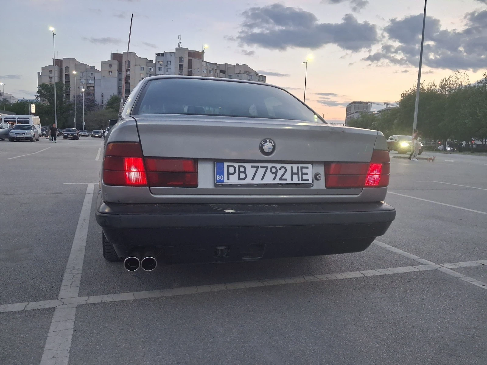 BMW 520, снимка 4 - Автомобили и джипове - 54387912