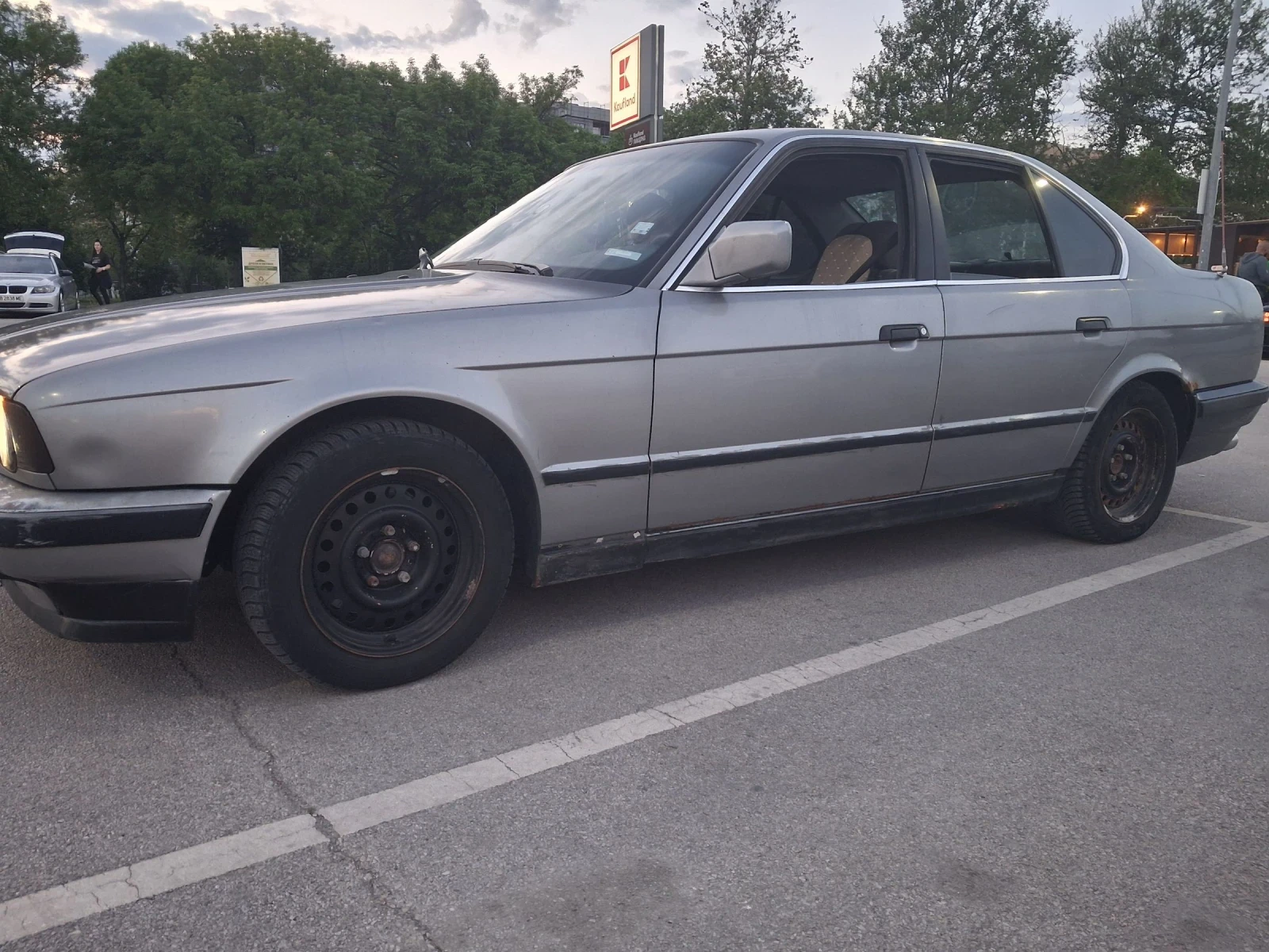 BMW 520, снимка 3 - Автомобили и джипове - 54387912