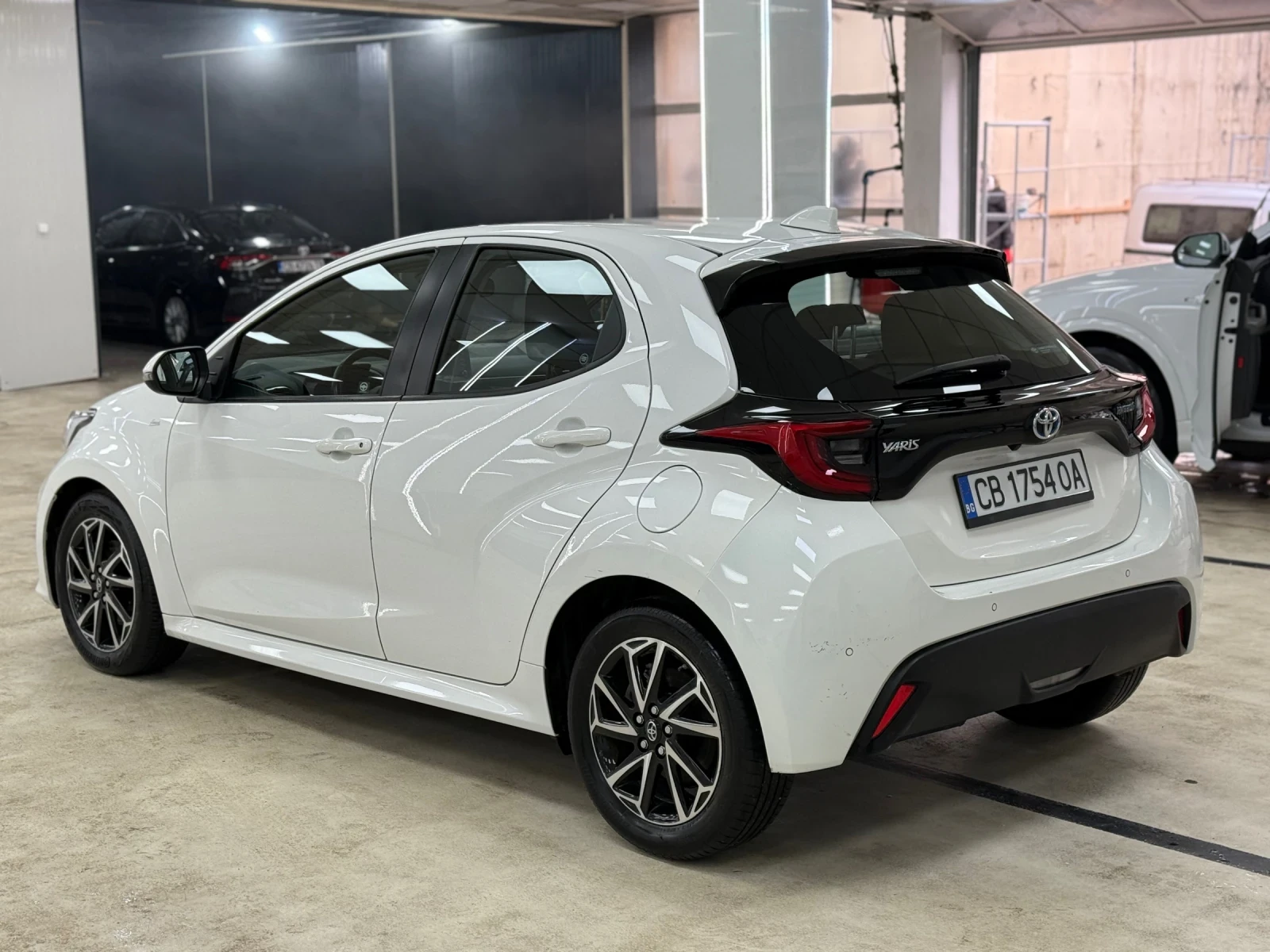 Toyota Yaris 1.5 Hybrid////  | Mobile.bg   4
