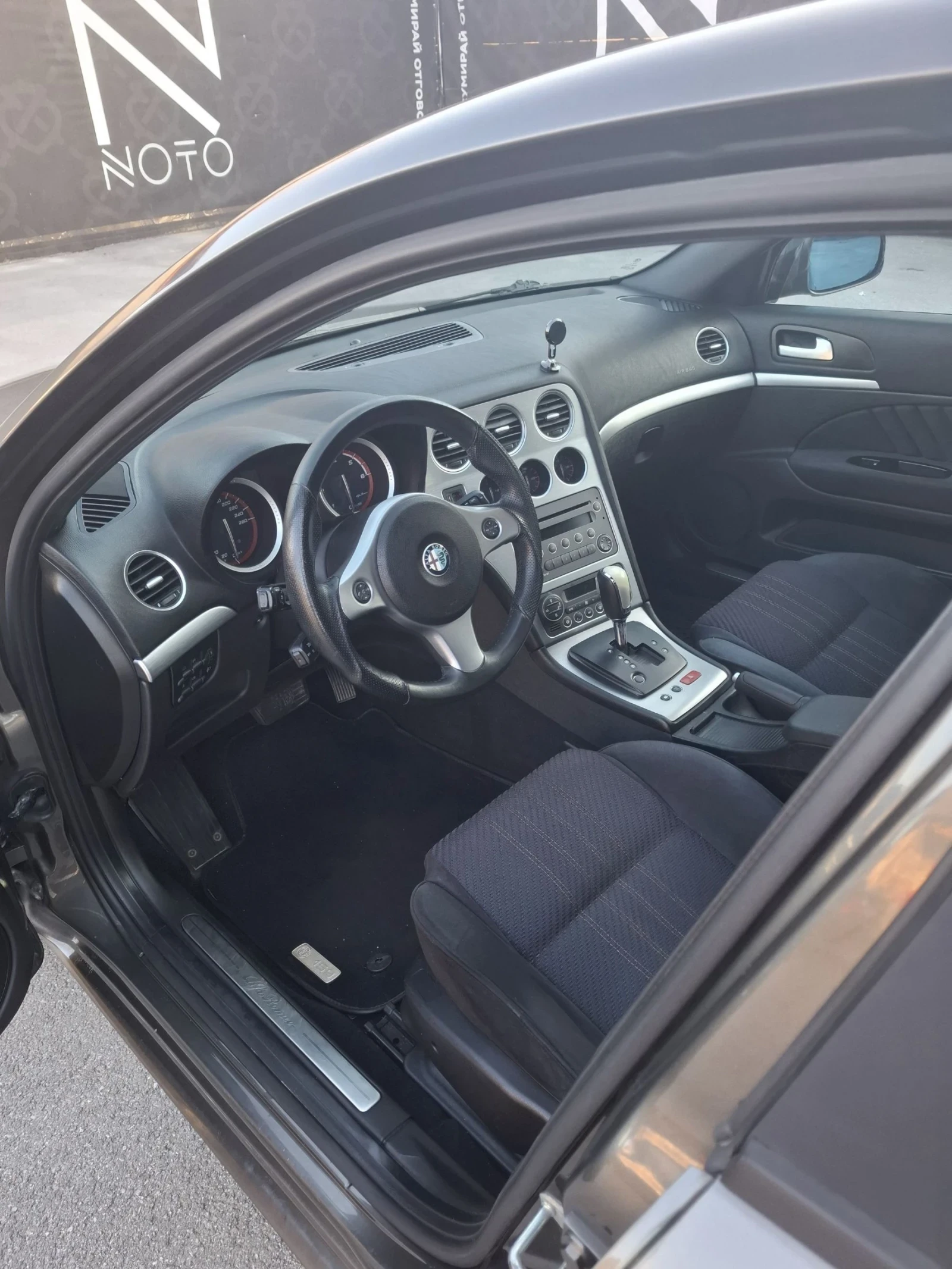 Alfa Romeo 159 sportwagon 1.9JTD 150к.с АВТОМАТИК  - изображение 10