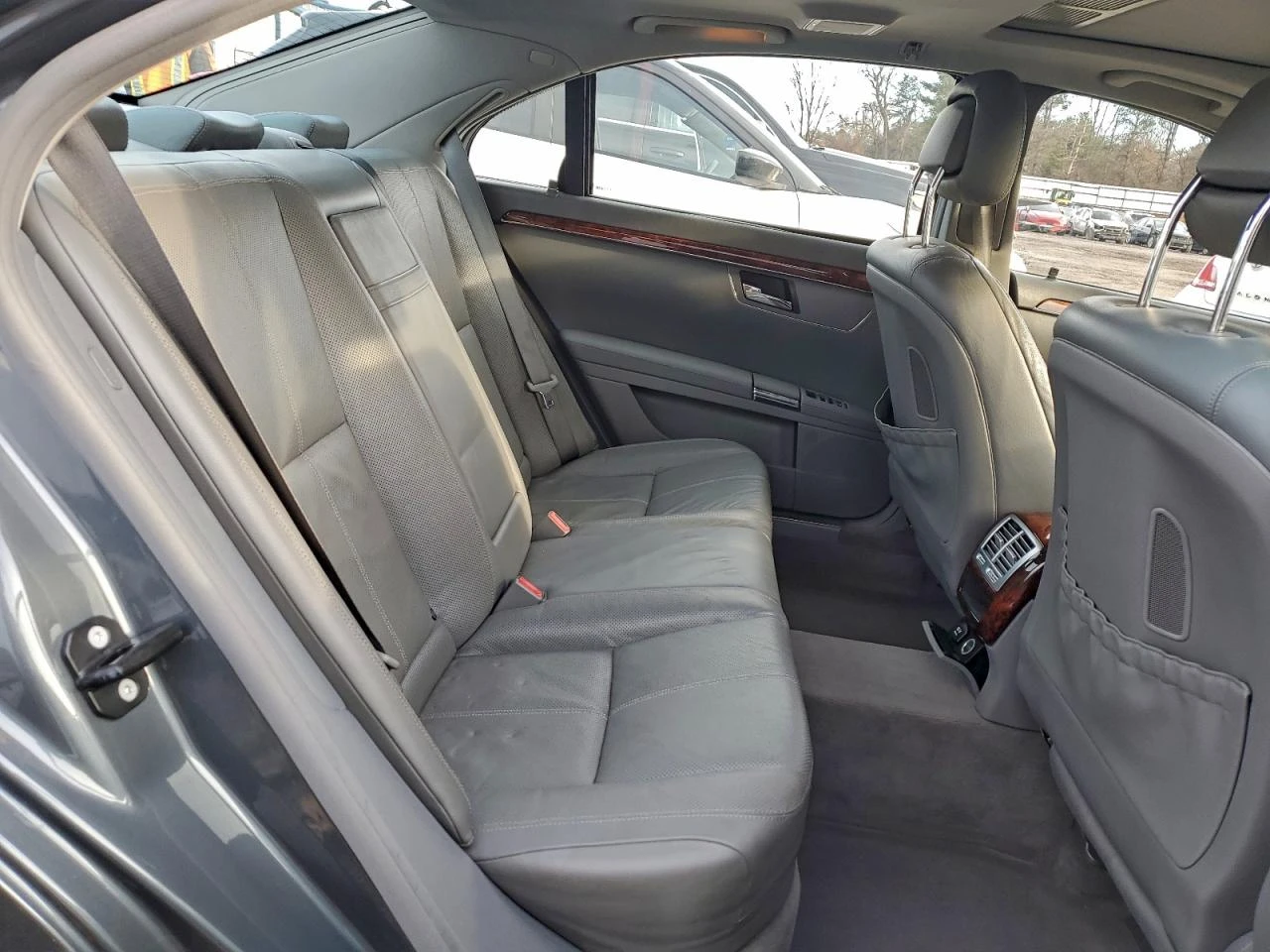 Mercedes-Benz S 550 5.5l 4Matic - изображение 10