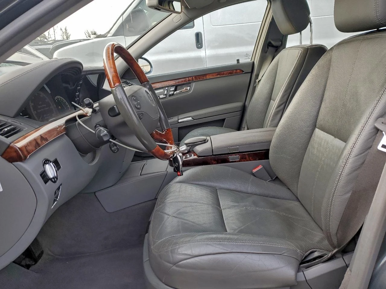 Mercedes-Benz S 550 5.5l 4Matic - изображение 7