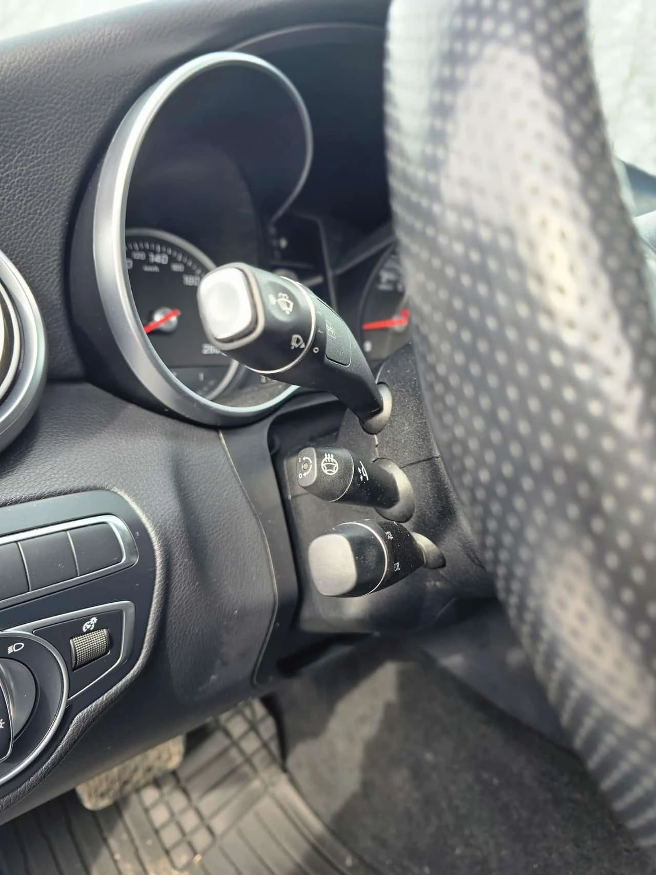 Mercedes-Benz C 300 * PANO* �������* KEYLESS*  | Mobile.bg � ����������� 13