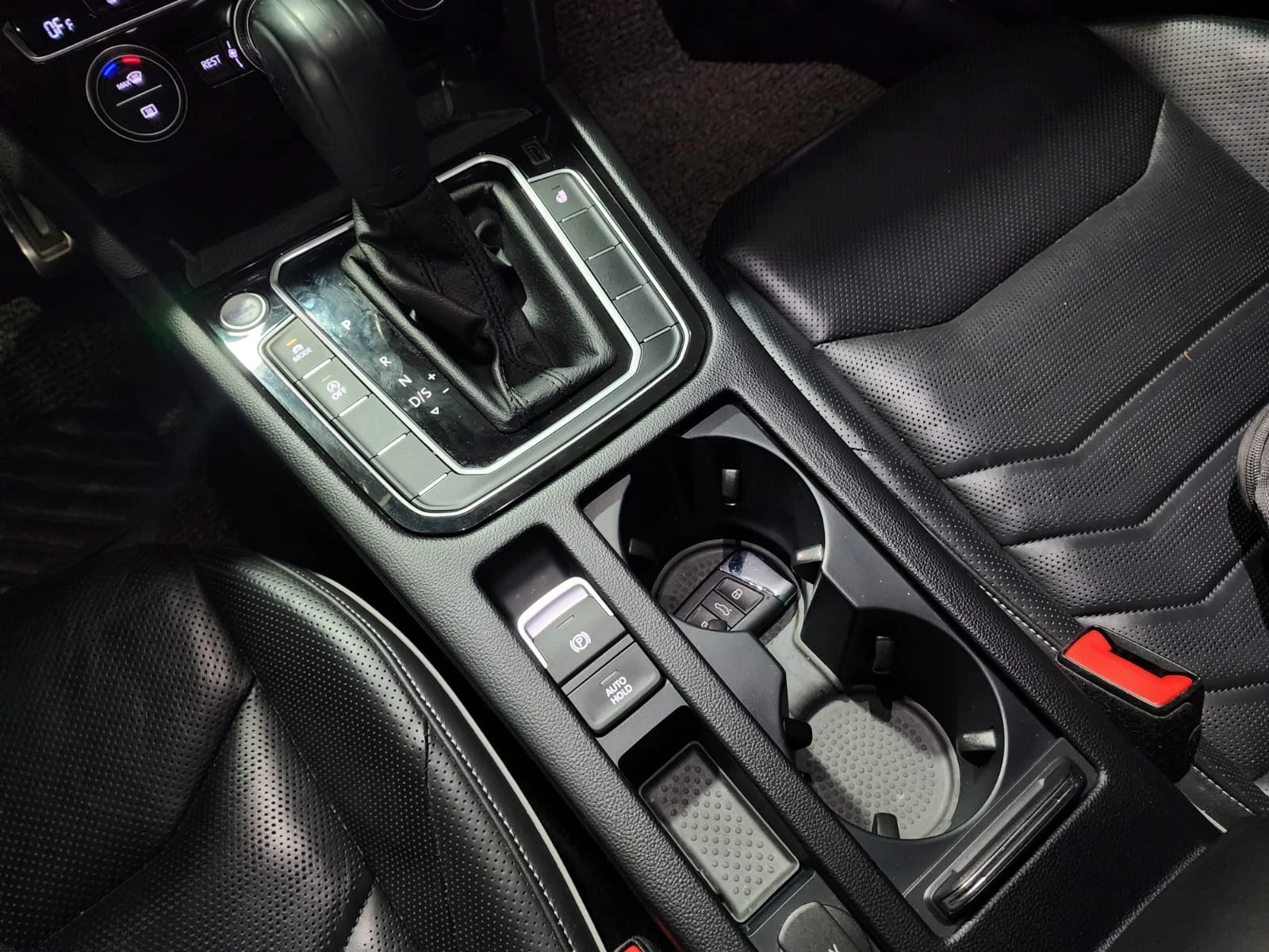 VW Arteon 2.0 TDI - изображение 8