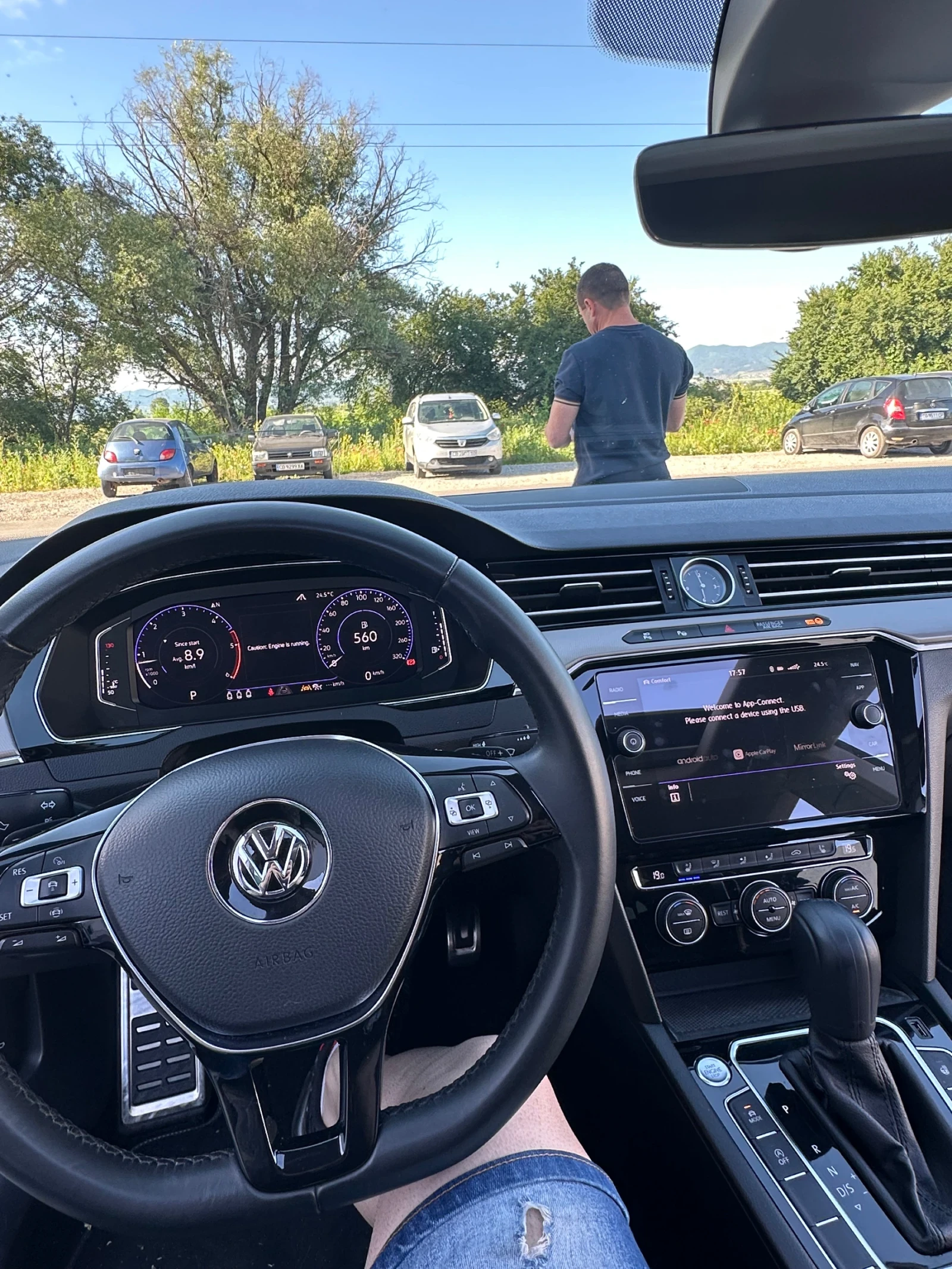 VW Arteon 2.0 TDI / Автомобила се намира в София , снимка 16 - Автомобили и джипове - 54224521