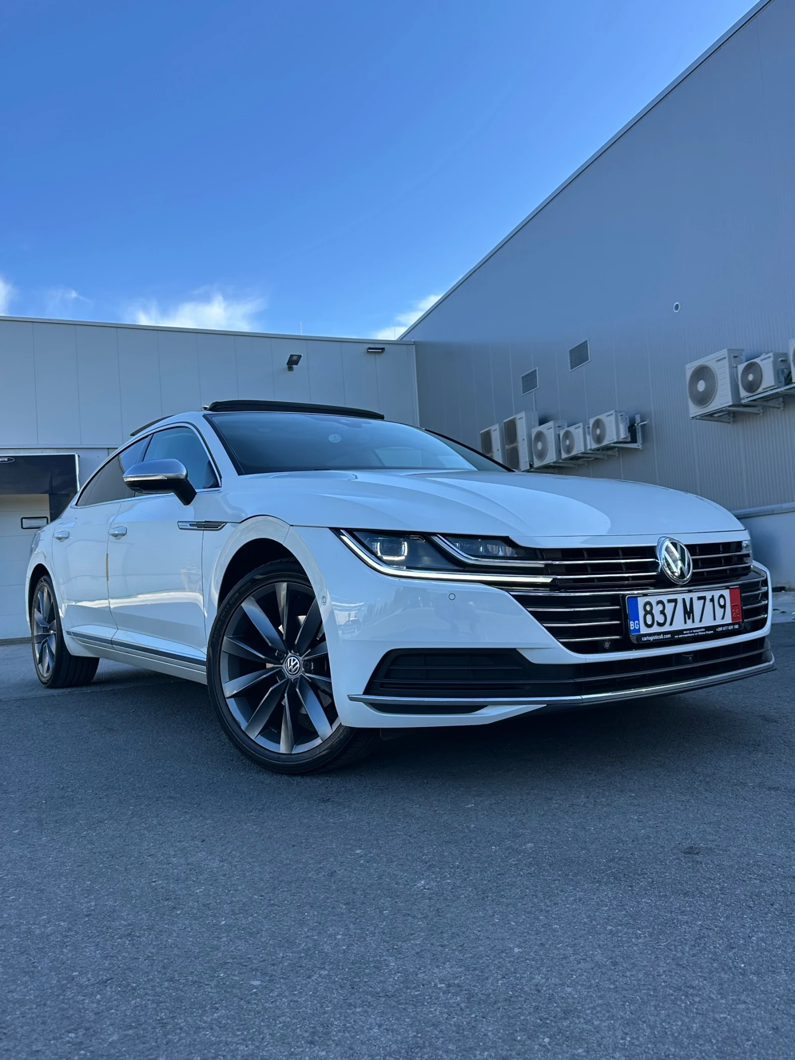VW Arteon 2.0 TDI / Автомобила се намира в София , снимка 8 - Автомобили и джипове - 54224521