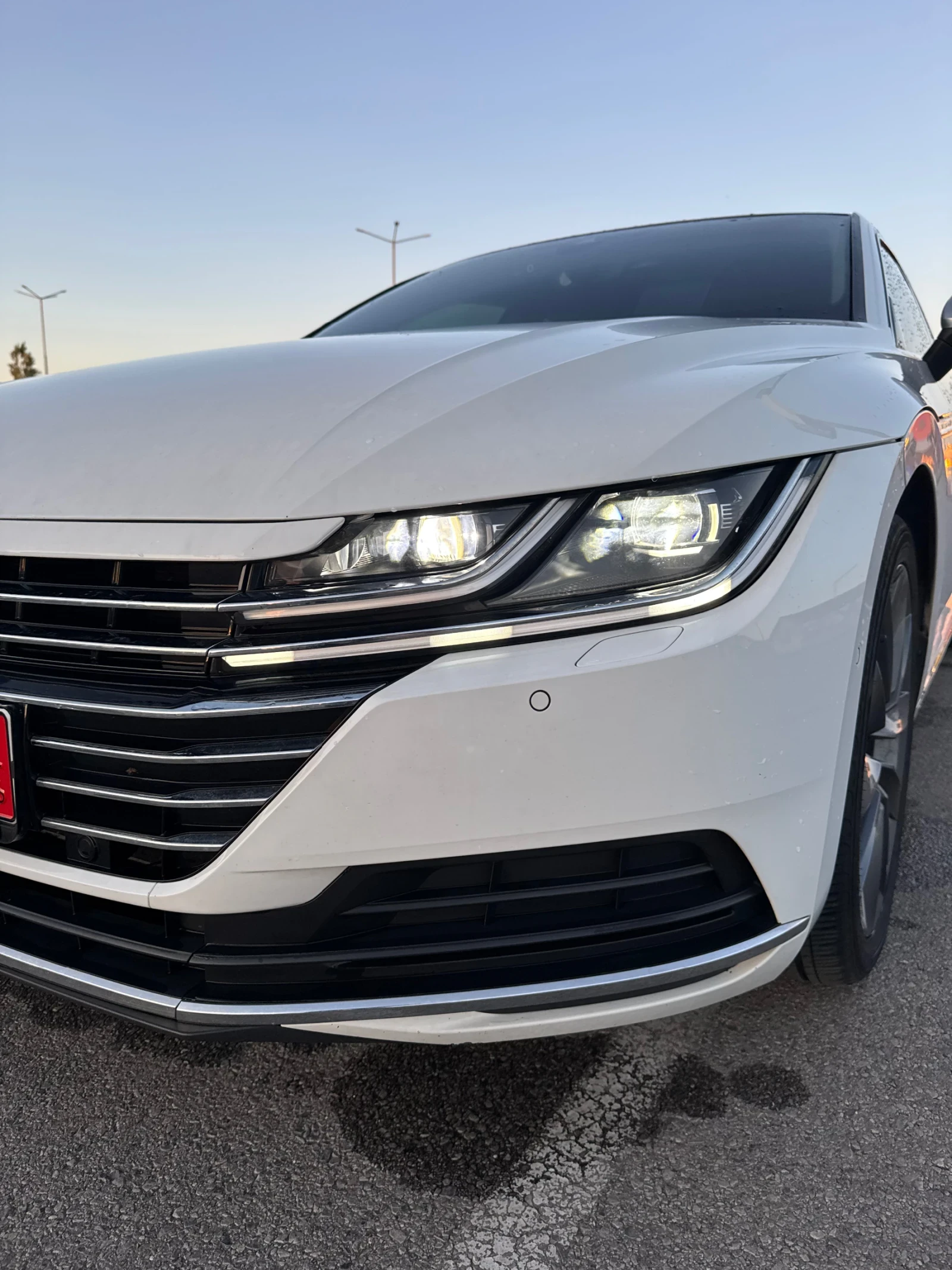 VW Arteon 2.0 TDI / Автомобила се намира в София 