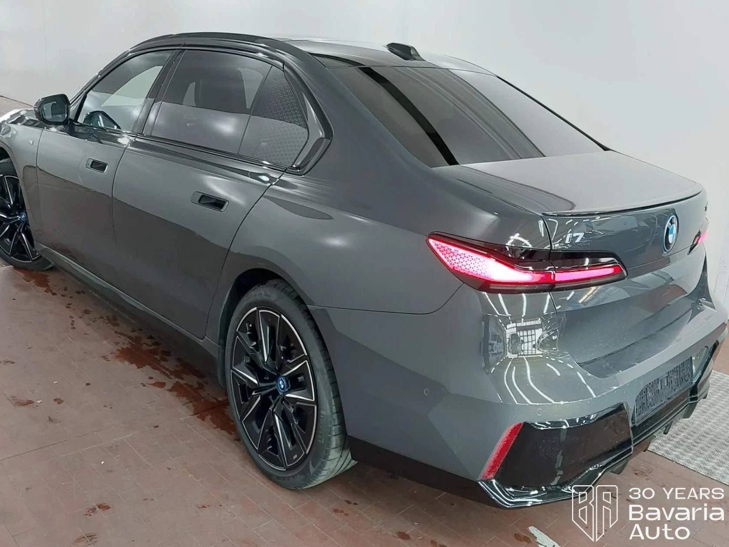 BMW i7 60 xDrive M Sport Paket, снимка 2 - Автомобили и джипове - 53965818
