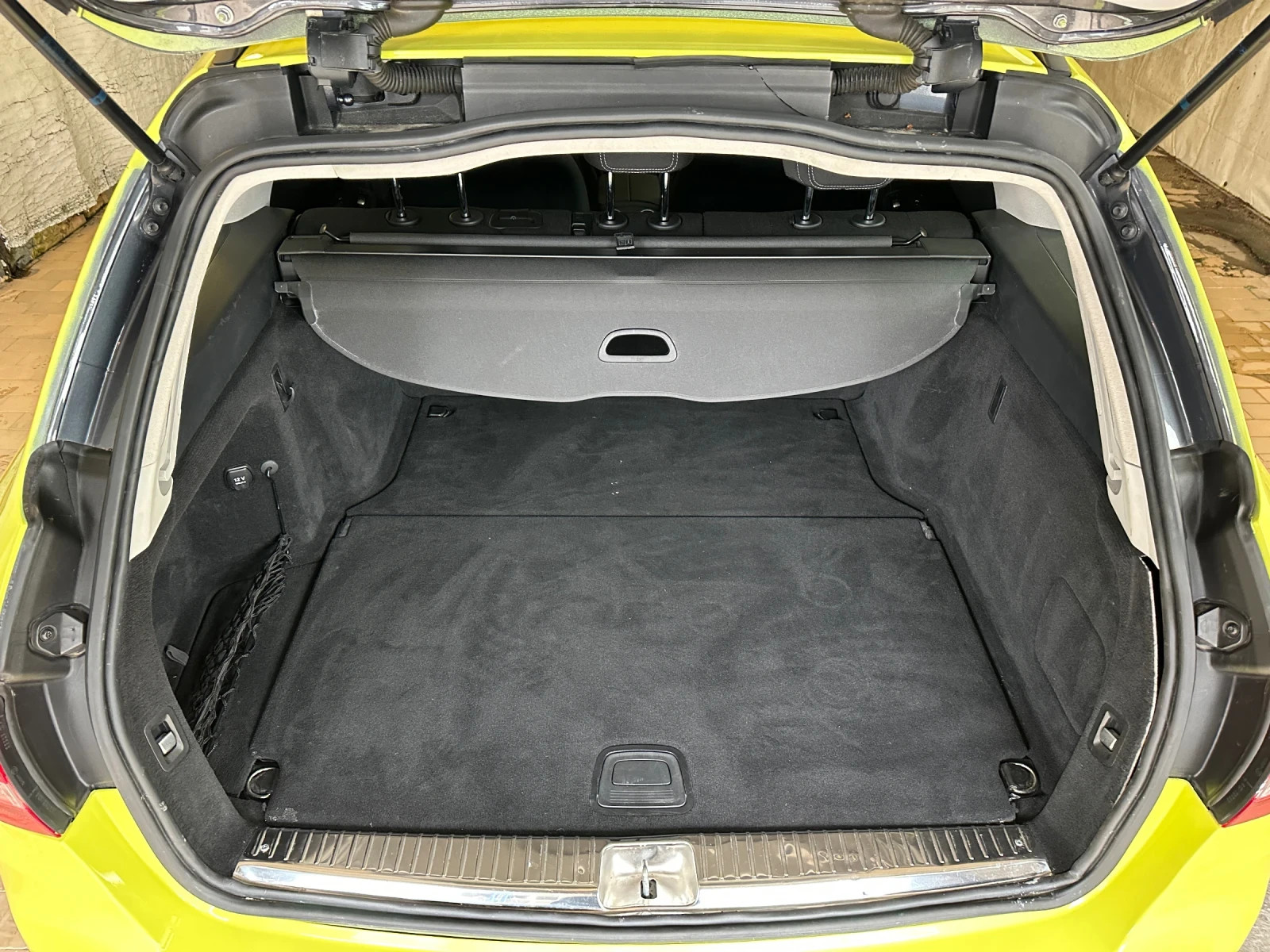 Mercedes-Benz C 200 ТОП/АВТОМАТ/ЛИЗИНГ/ВСИЧКО ПЛАТЕНО, снимка 9 - Автомобили и джипове - 54174216