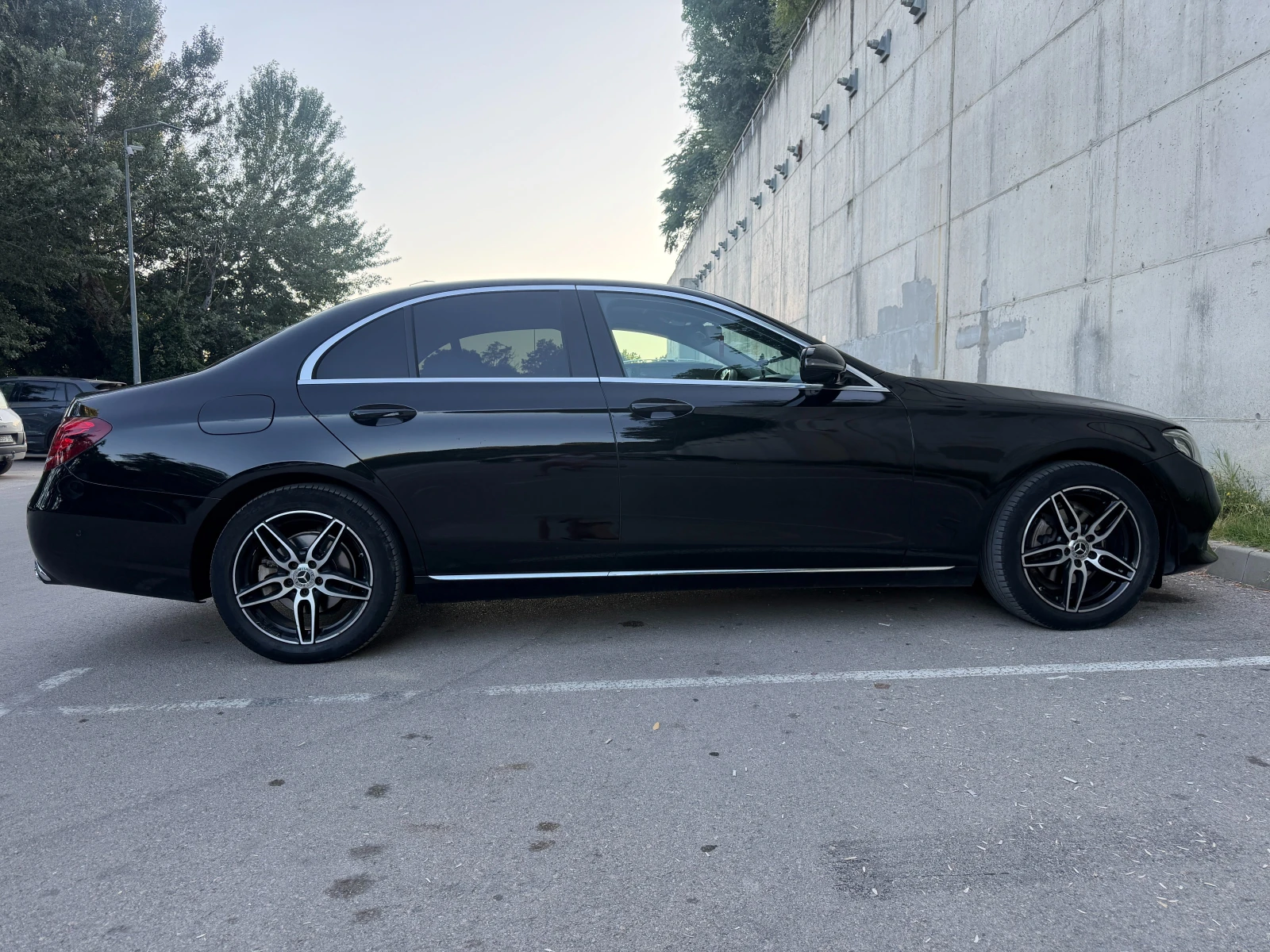 Mercedes-Benz E 220 W213, снимка 4 - Автомобили и джипове - 55503027