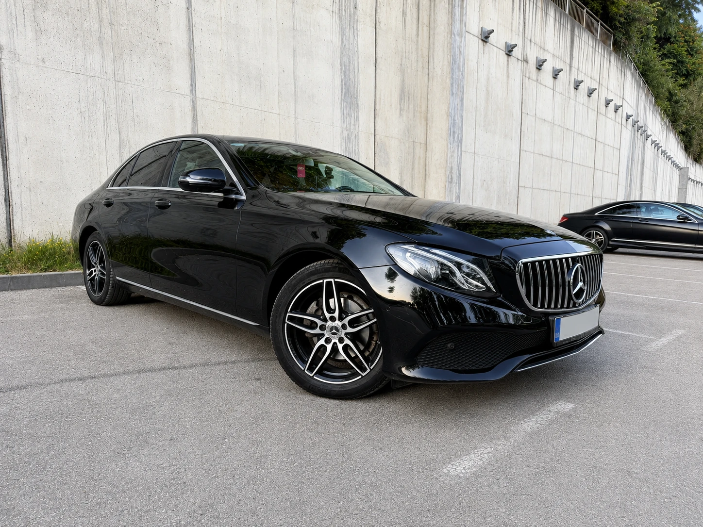 Mercedes-Benz E 220 W213, снимка 2 - Автомобили и джипове - 55503027