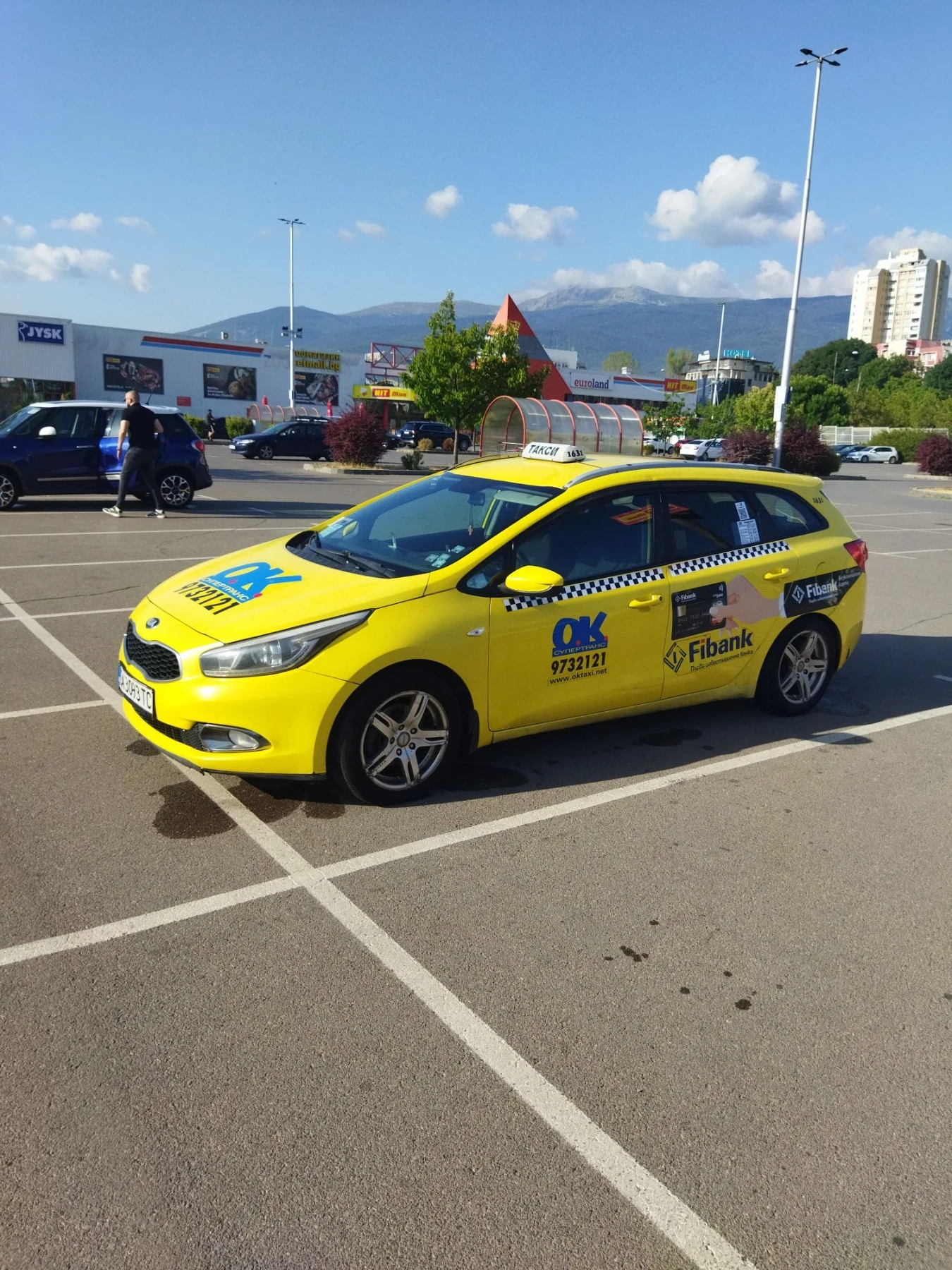 Kia Ceed Комби, снимка 8 - Автомобили и джипове - 55833534