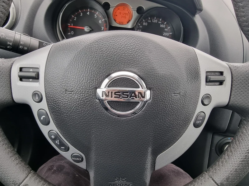 Nissan Qashqai 1, 6 16v, снимка 13 - Автомобили и джипове - 48478563