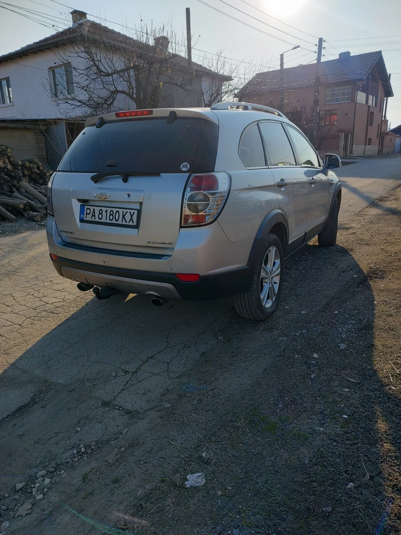 Chevrolet Captiva, снимка 8 - Автомобили и джипове - 49574761