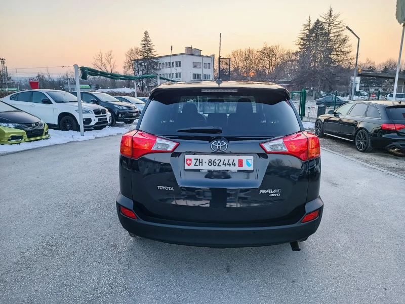 Toyota Rav4 2.0i-152кс-ШВЕЙЦАРИЯ-РЪЧКА-4Х4-6ск-NAVI-Keyless, снимка 4 - Автомобили и джипове - 49249861