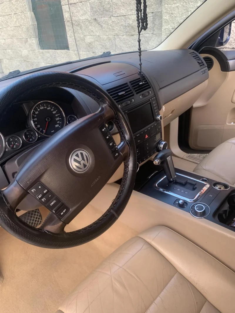 VW Touareg, снимка 6 - Автомобили и джипове - 51299666
