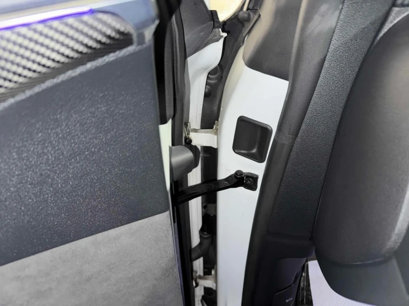 Audi RSQ8 * 4.0 TFSI quattro * CARFAX * БЕЗ ПЪРВОНАЧАЛНА ВНО, снимка 11 - Автомобили и джипове - 53091711