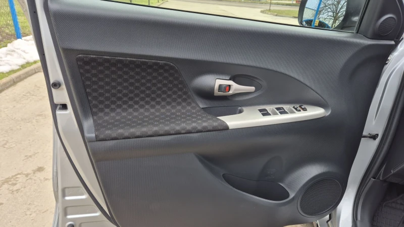 Toyota Urban Cruiser 1.4D4D 90K.С* 4х4* ТОП, снимка 15 - Автомобили и джипове - 53458808