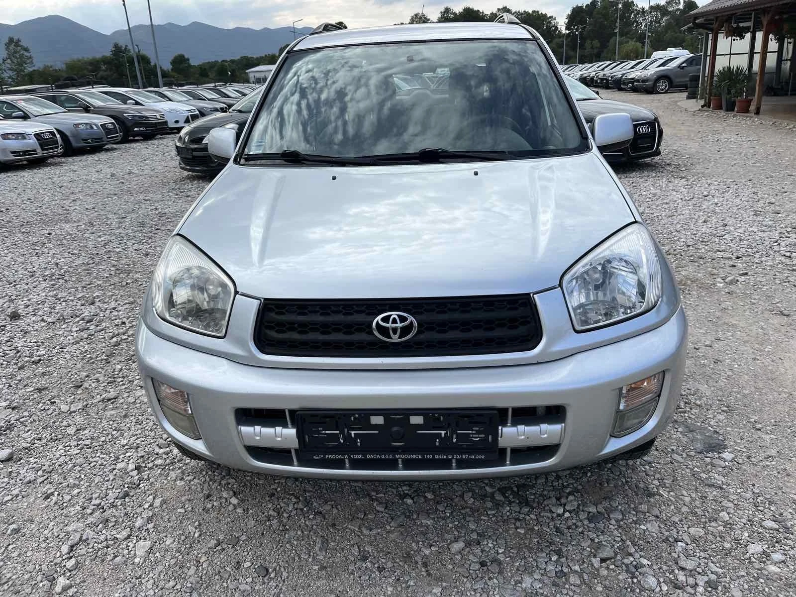 Toyota Rav4 2.0i 150кс 4х4 КЛИМАТИК  - изображение 2